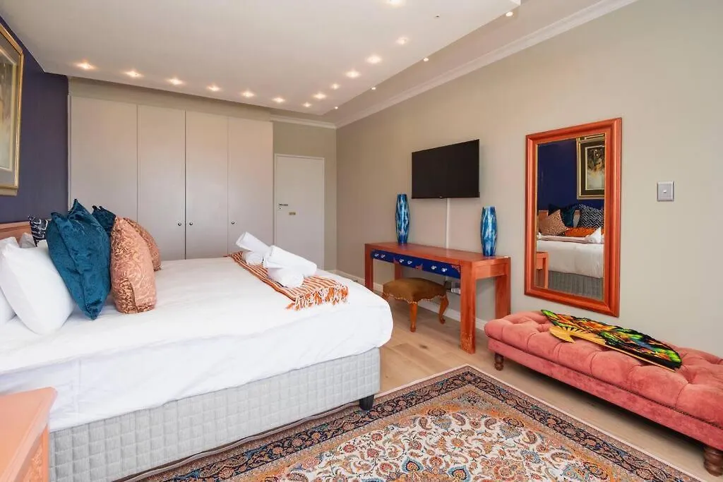 Beachfront Apartment With Stunning Ocean Views Cape Town