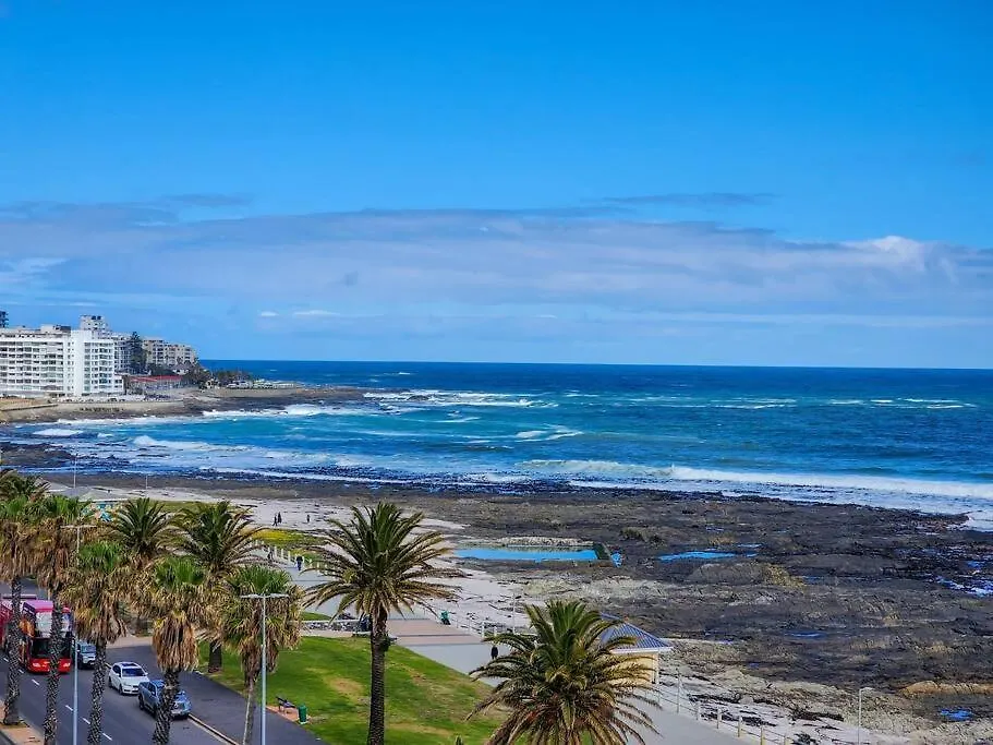Beachfront Apartment With Stunning Ocean Views Cape Town