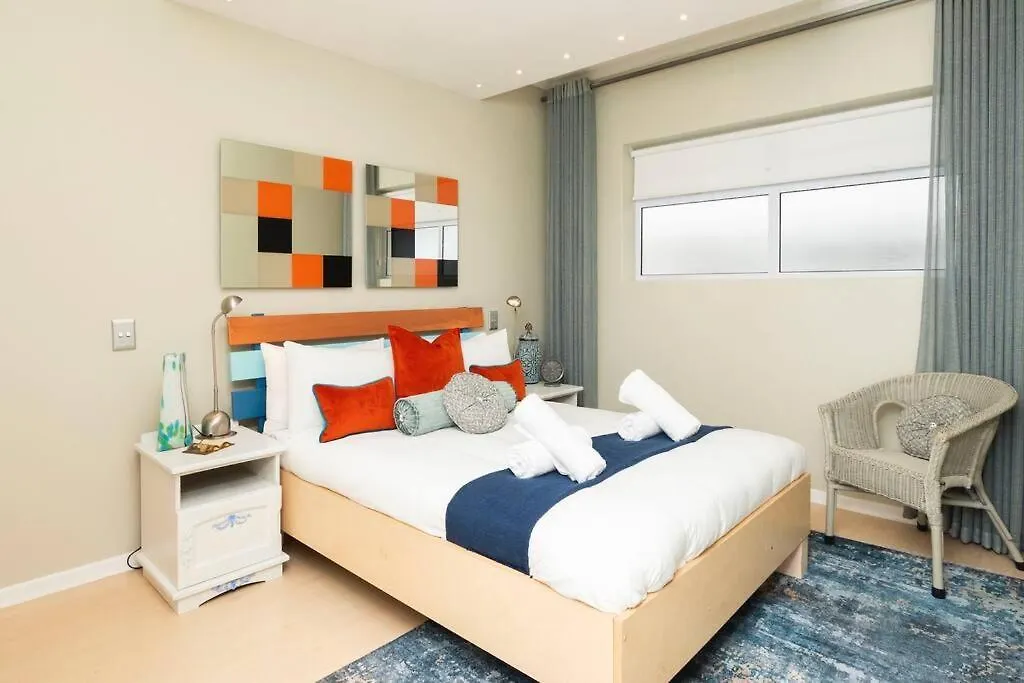 Beachfront Apartment With Stunning Ocean Views Cape Town 0*,