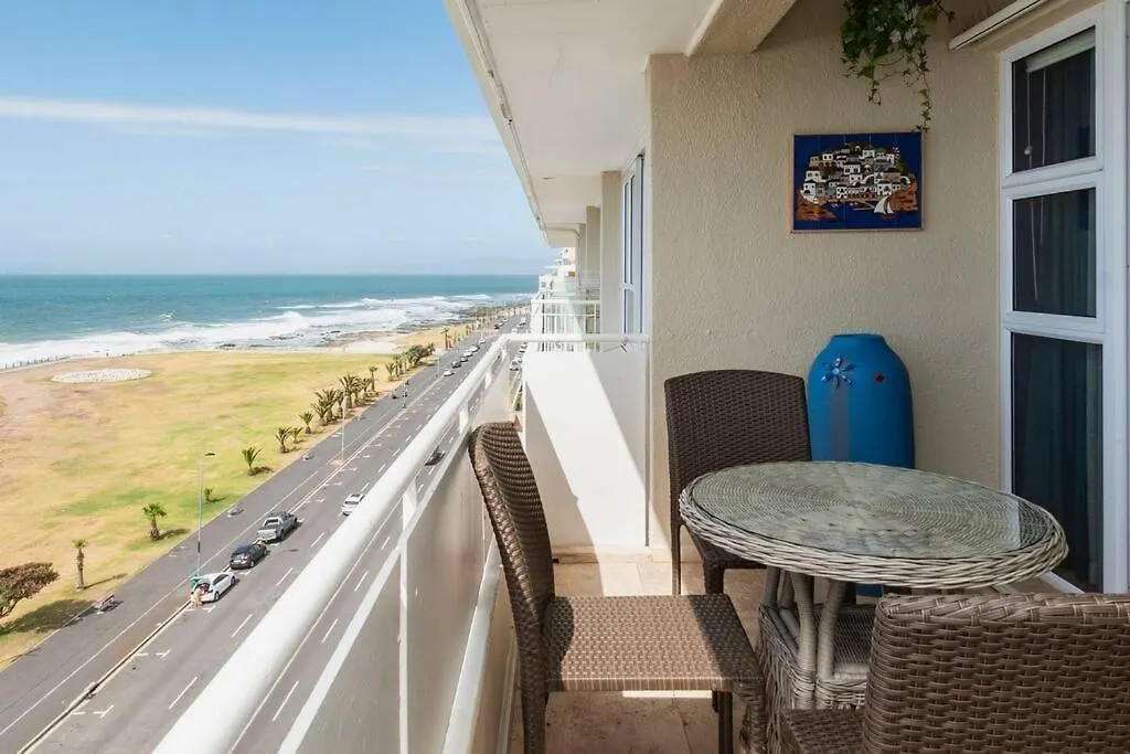 Beachfront Apartment With Stunning Ocean Views Cape Town