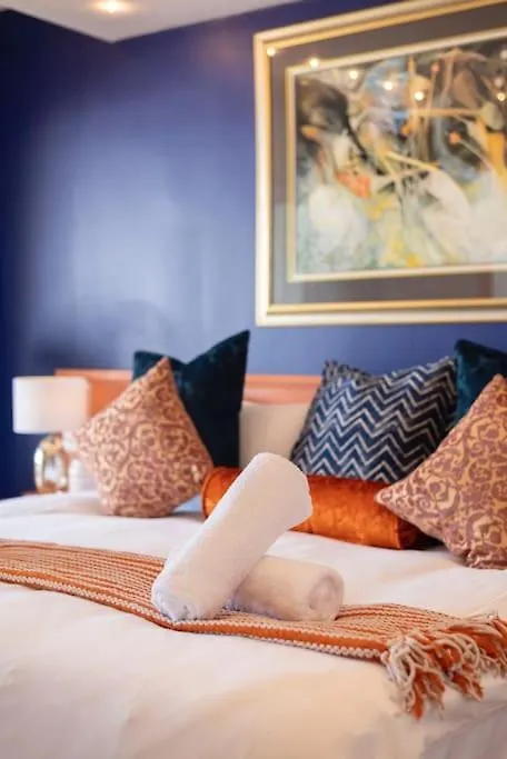 Beachfront Apartment With Stunning Ocean Views Cape Town 0*,