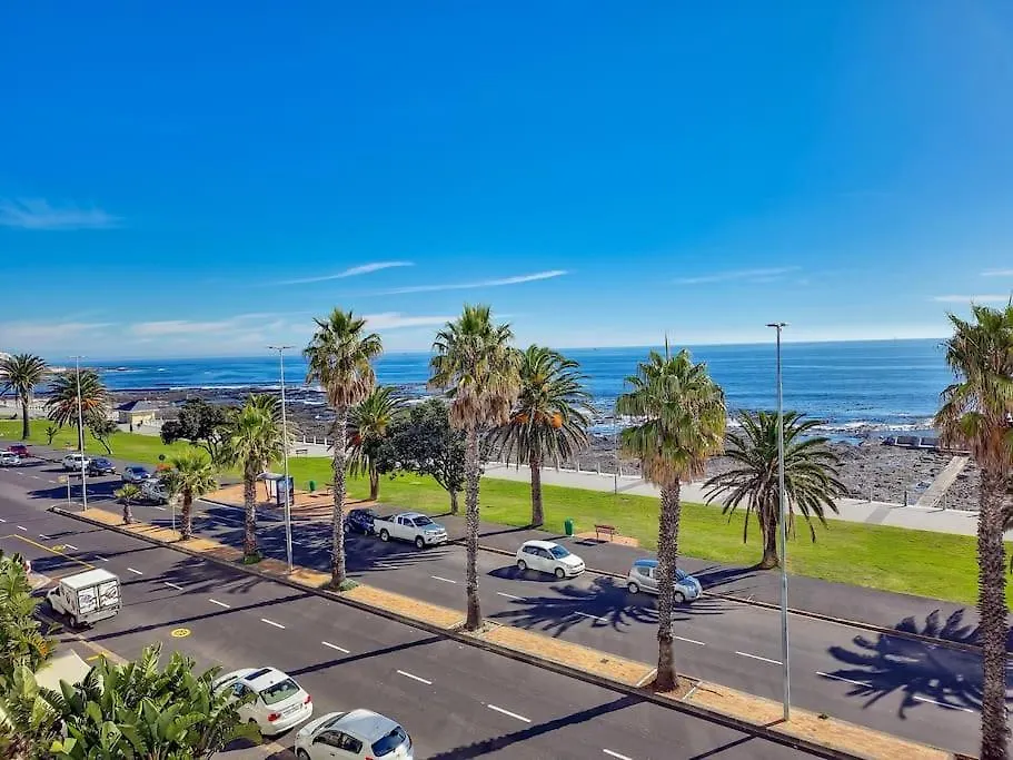 Beachfront Apartment With Stunning Ocean Views Cape Town